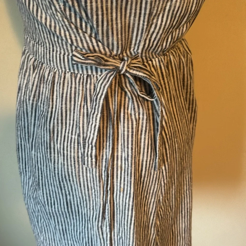 Old Navy Navy and White Striped Dress Size Small - Picture 3 of 6